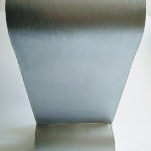 Table de chevet gris argent au pied en V
