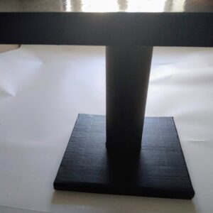 Table basse pied noir